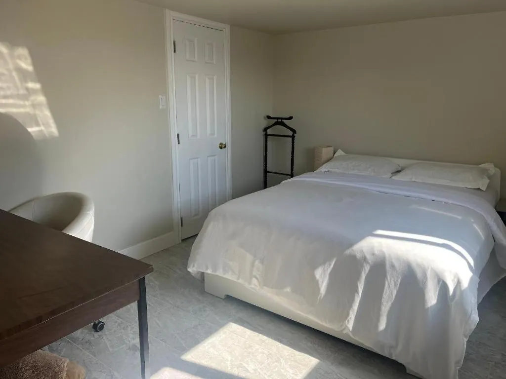 One Bedroom 빅토리아 아파트
